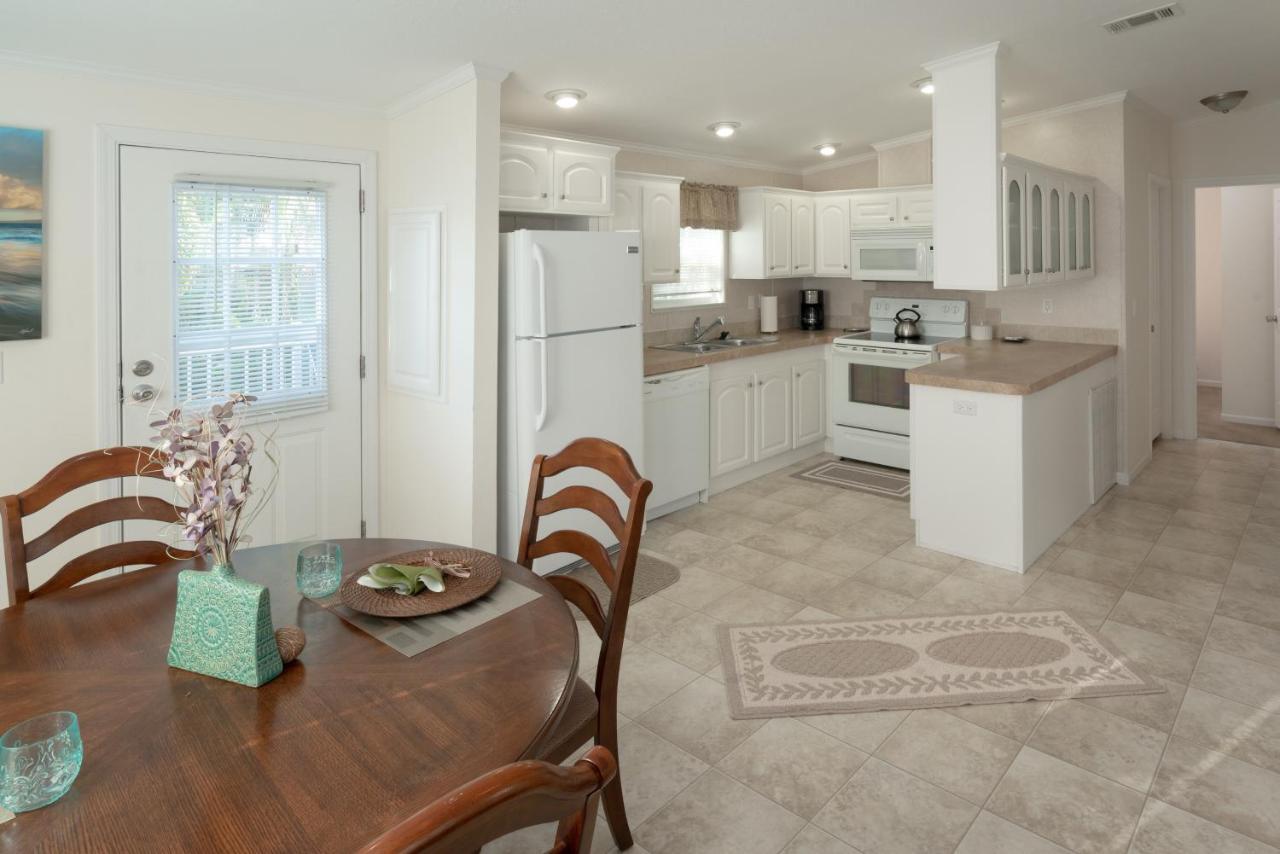 Groves Rv Resort Harlem Heights Buitenkant foto