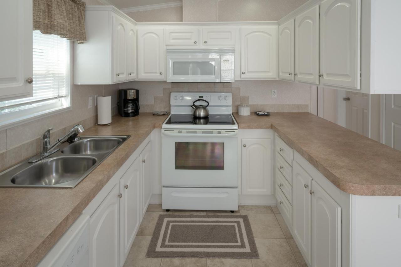 Groves Rv Resort Harlem Heights Buitenkant foto